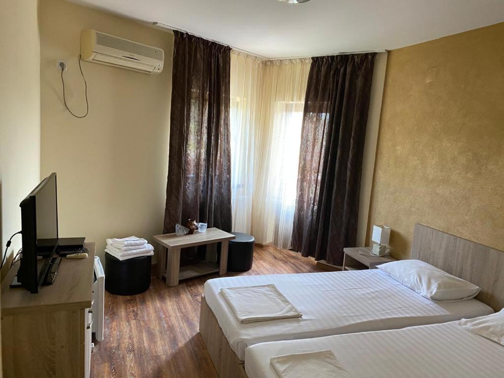 Pensiunea Casa Soarelui Simian Екстериор снимка