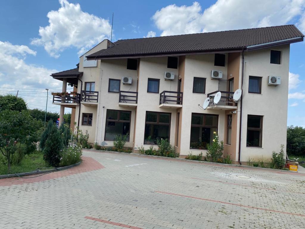 Pensiunea Casa Soarelui Simian Екстериор снимка